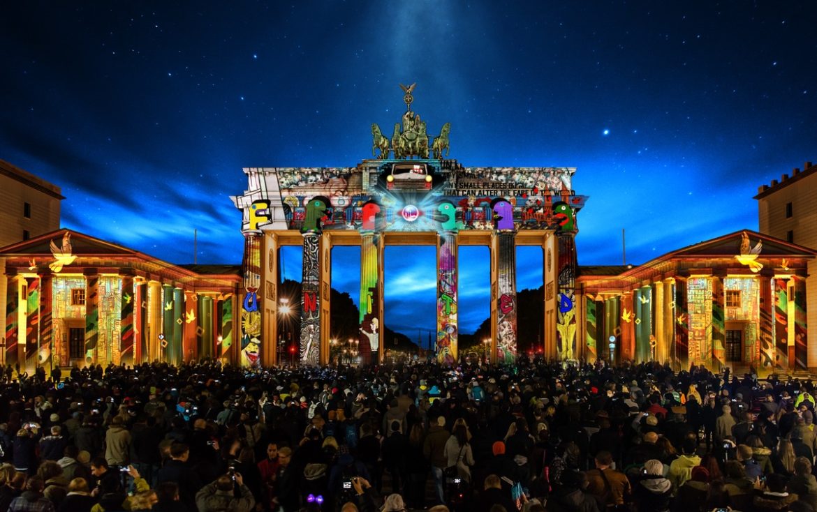 Berlin feiert 30 Tage die Freiheit! 15. Festival of Lights